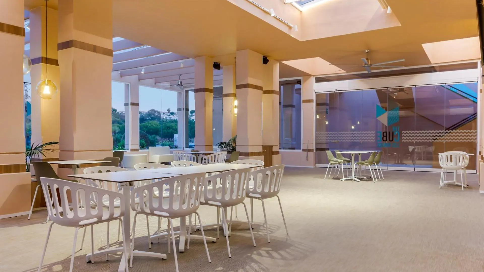 Los Amigos Beach Club Ла-Кала-де-Михас 3*,  Испания
